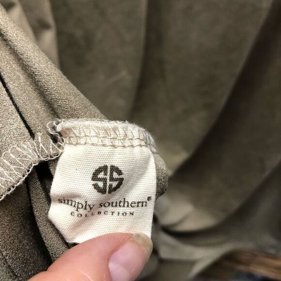 Simply Southern Balloon Sleeve Super Soft Tan Dress Size Large (L) - Picture 5 of 5